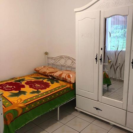 Jo Et Elie Appartement Le Gosier  Buitenkant foto