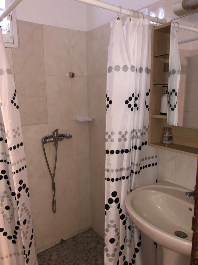 Jo Et Elie Appartement Le Gosier  Buitenkant foto